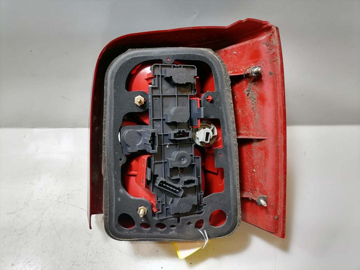 VW Passat 3BG original Rücklicht Rückleuchte Schlussleuchte links Kombi Bj.2003